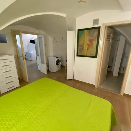 San Lazzaro Loft דירה גאליפולי